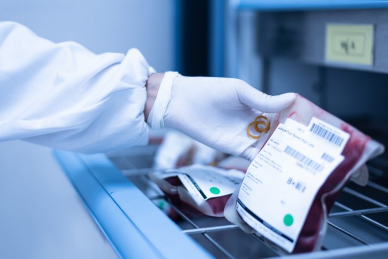 Réfrigérateur médical pour le sang