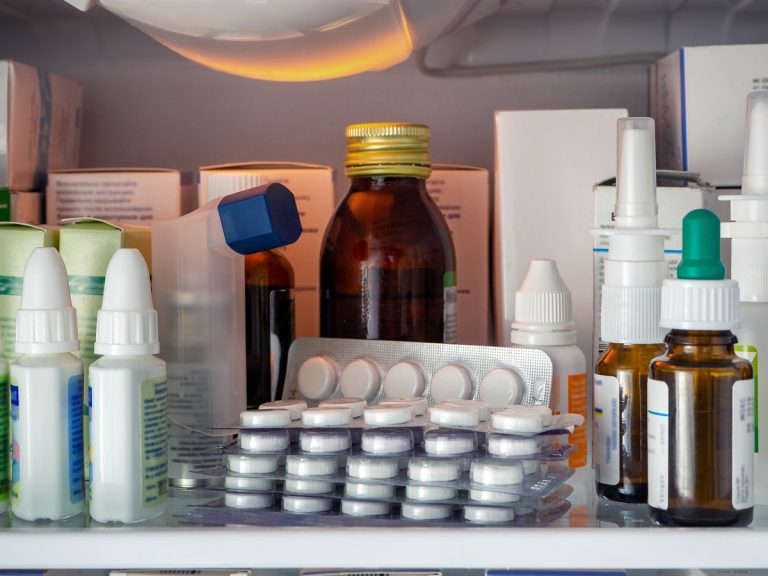 Conserver médicaments dans un réfrigérateur médical